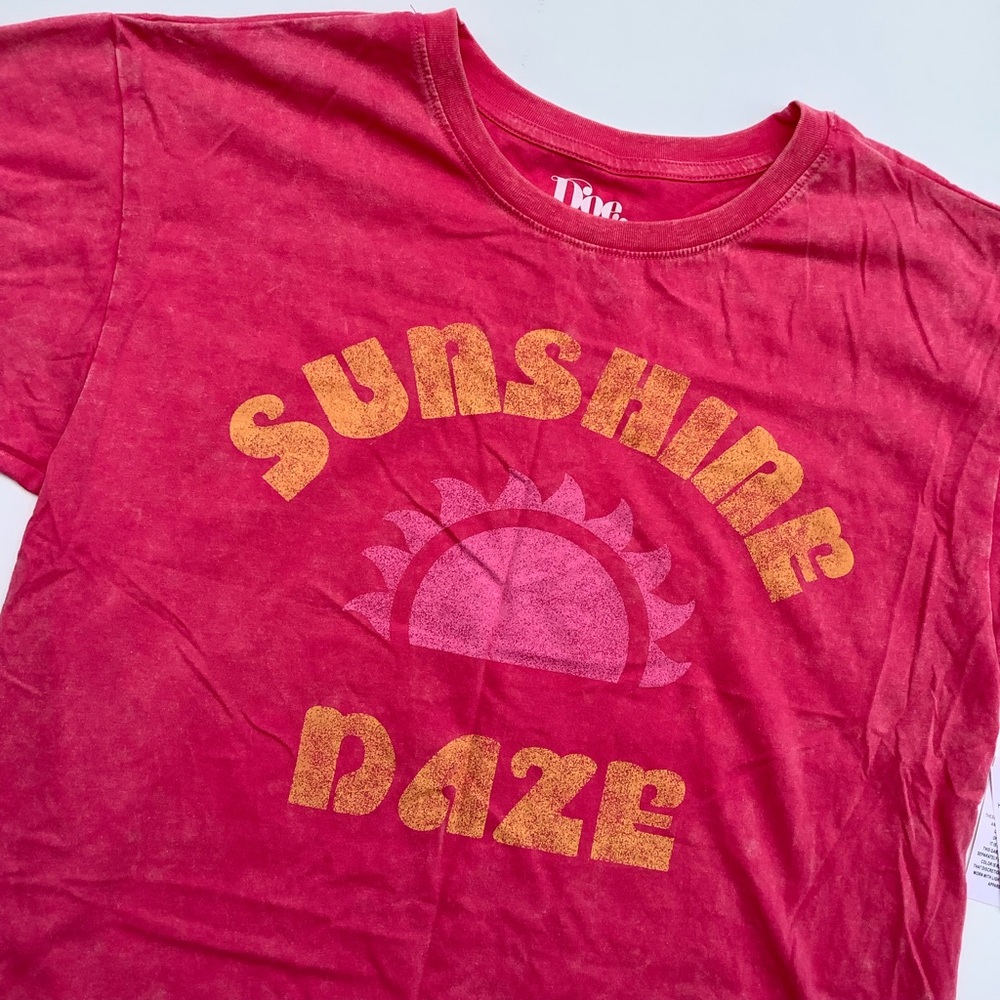 Retro Sunshine Daze Short Sleeve Tee